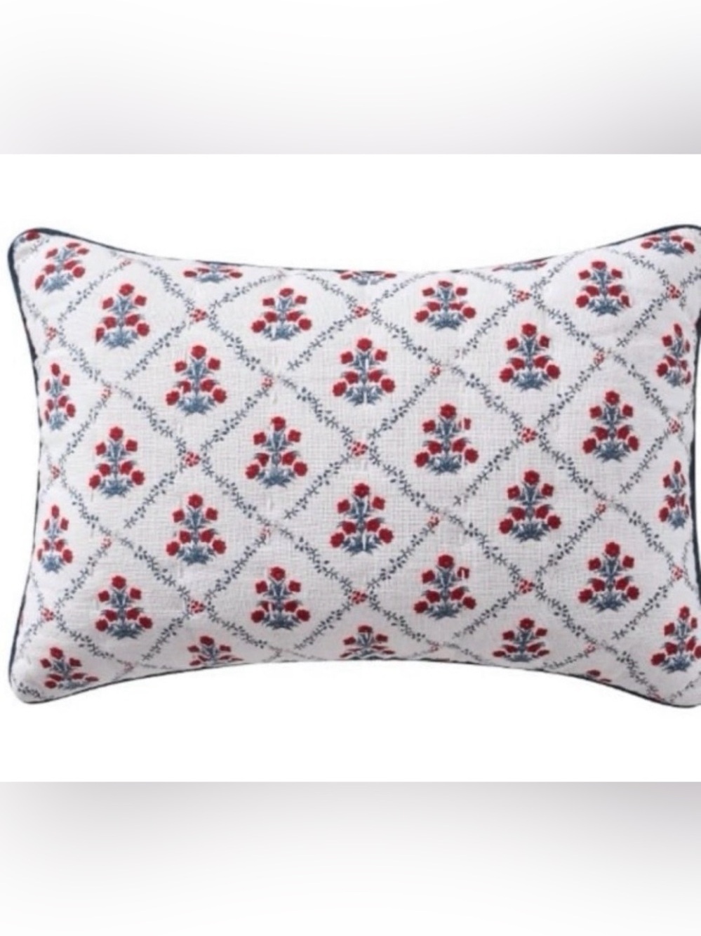 MY TEXAS HOUSE NWT reversible Poppy Trellis
Decorative Pillow 19" x13” - Picture 4 of 9